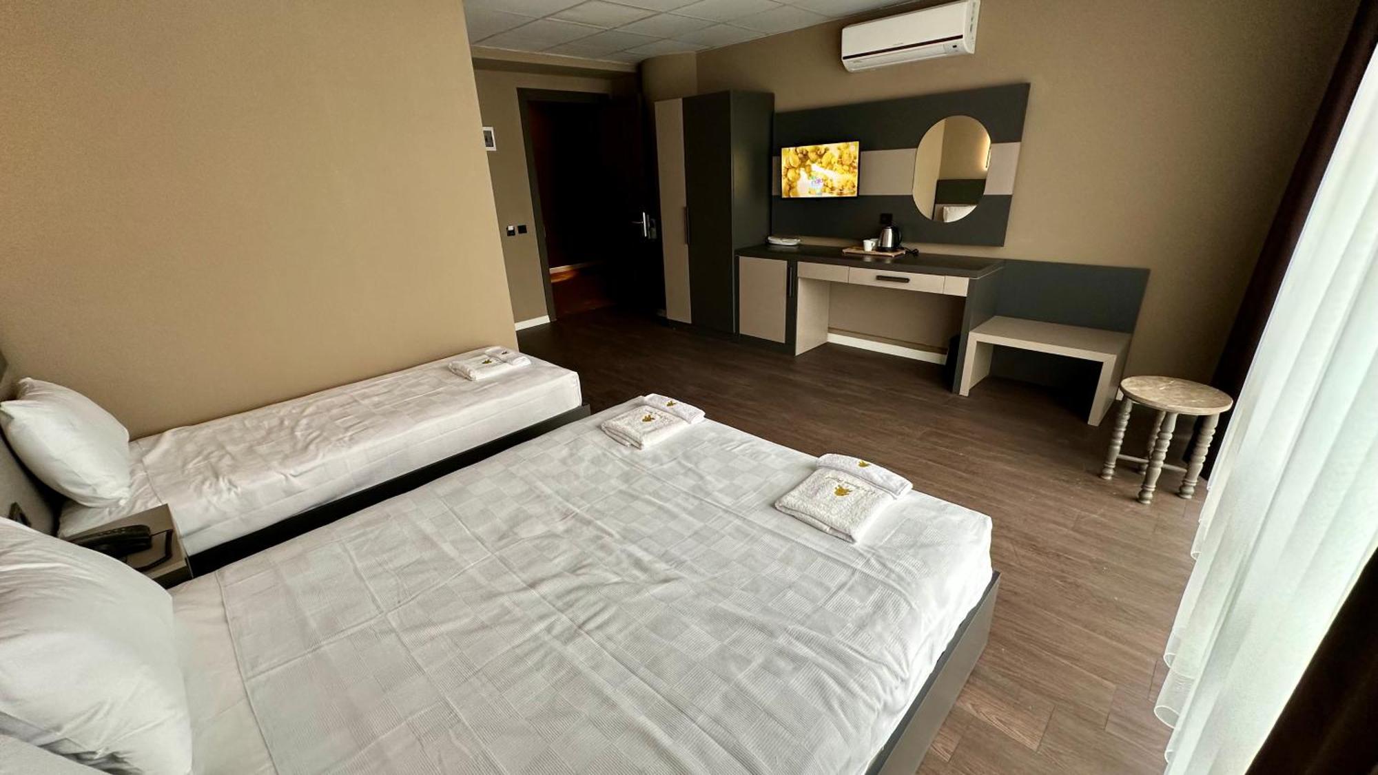 Deluxe Twin Room,1663264459:JPEG
