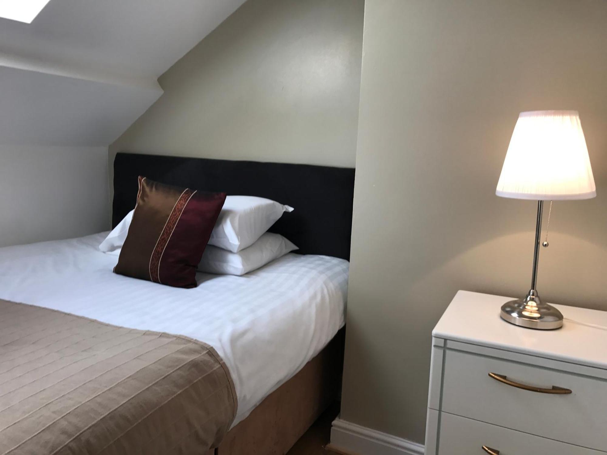 Quadruple Room with Private Bathroom