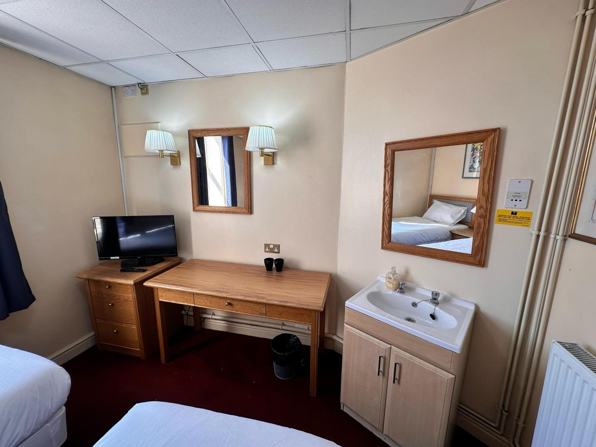 Twin Room with Shared Bathroom