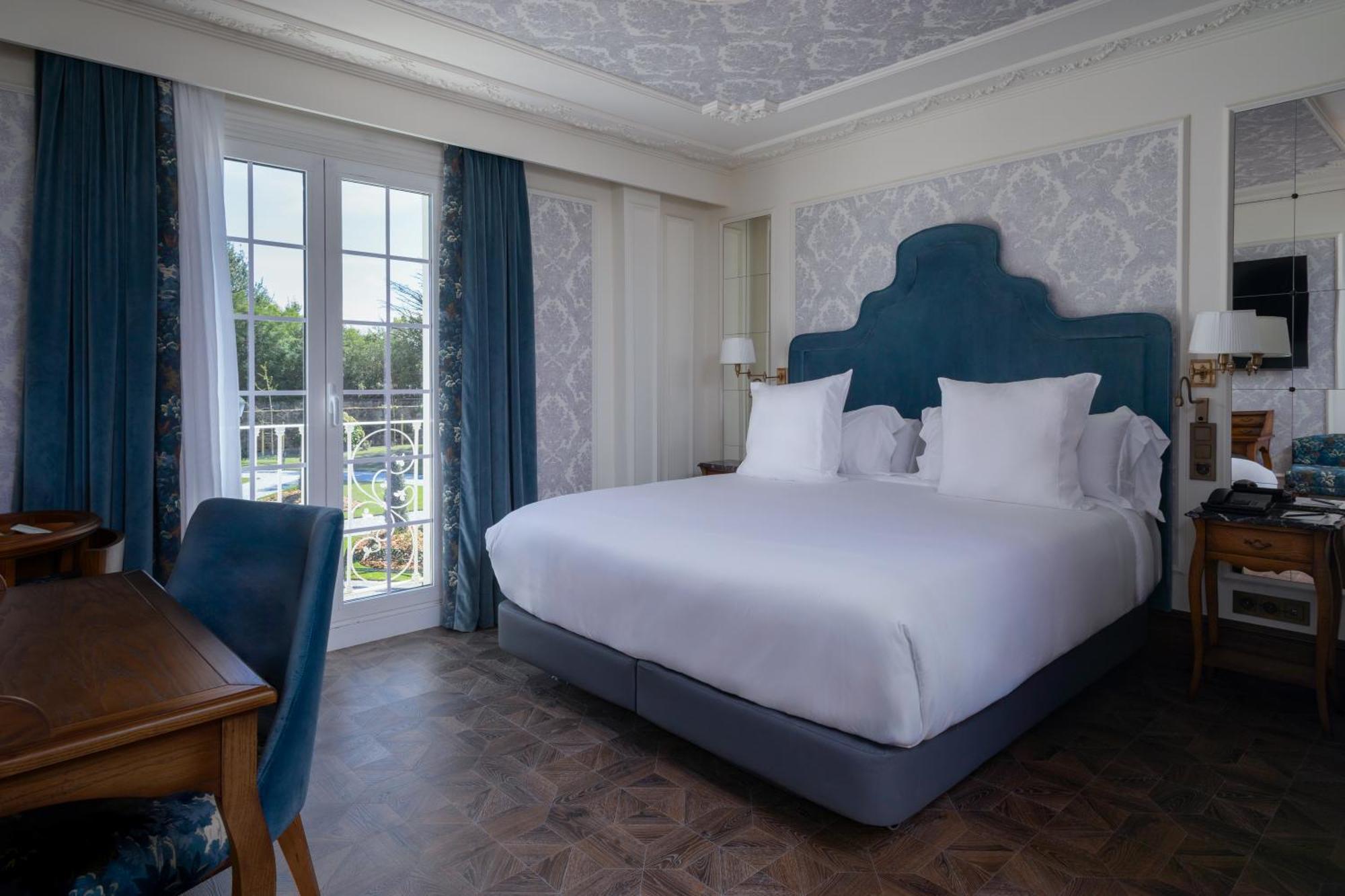 Junior Suite Garden View