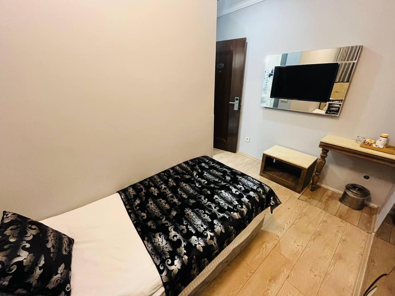 Budget Single Room