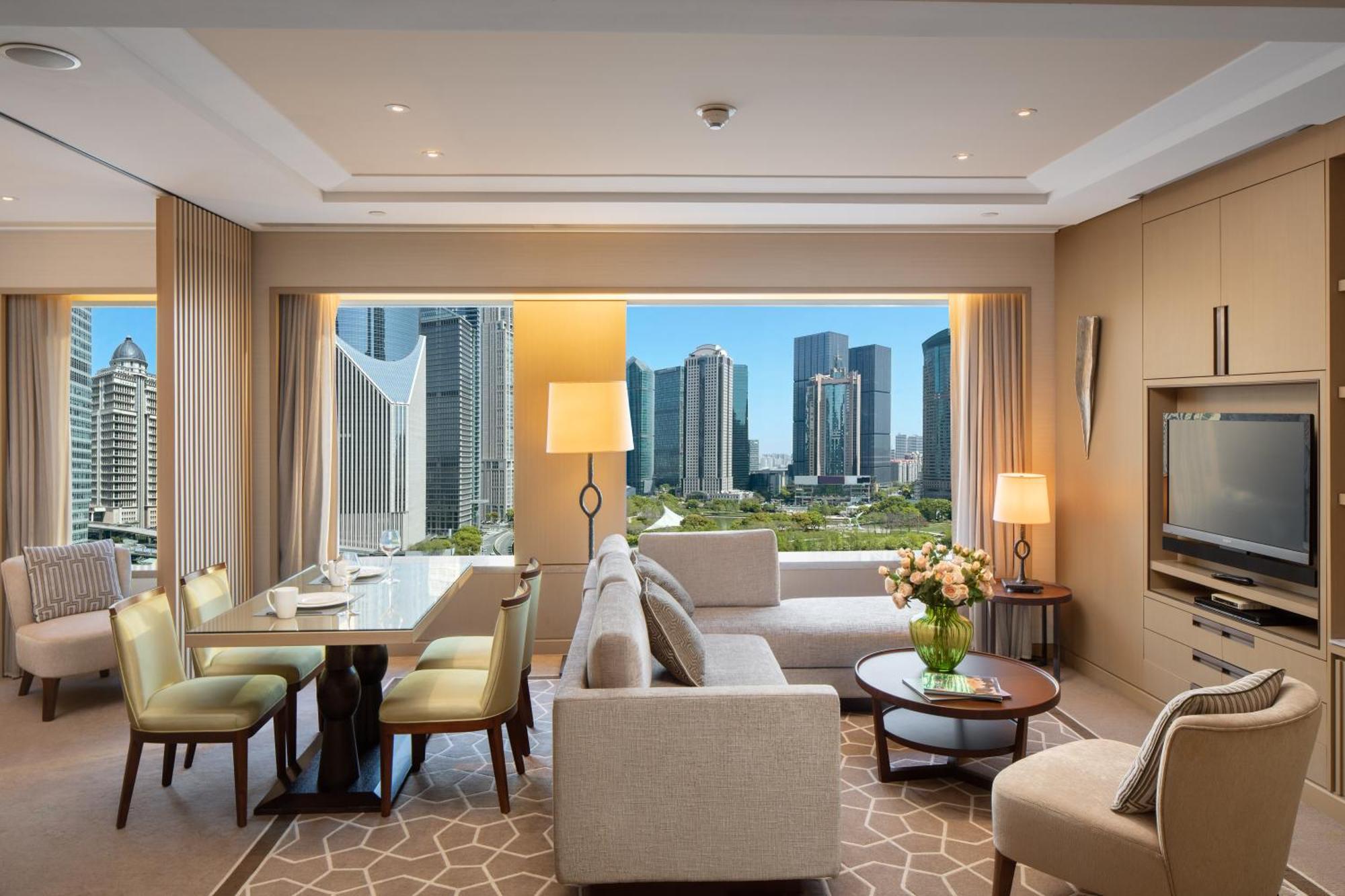 Deluxe Family Suite