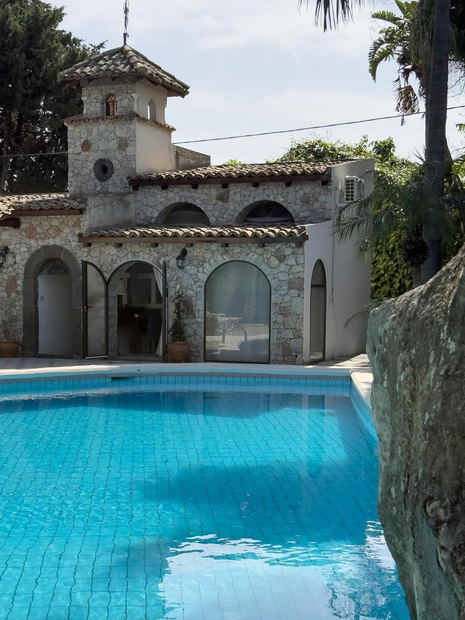 Double Room with Pool View