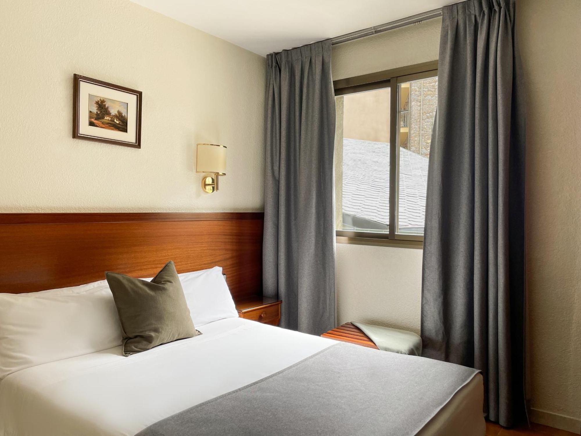 Quadruple Room with Mountain View,1724753395:JPEG