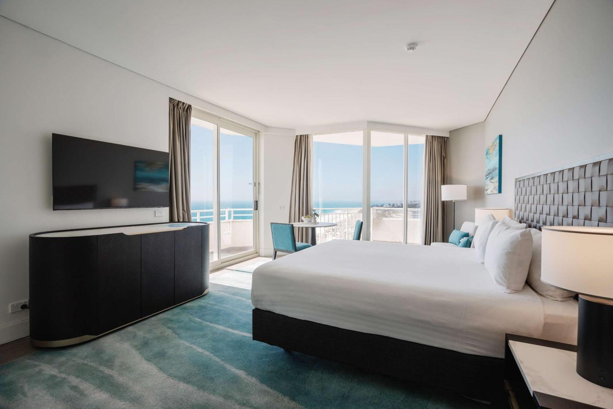 Sunset Oceanview Corner Room