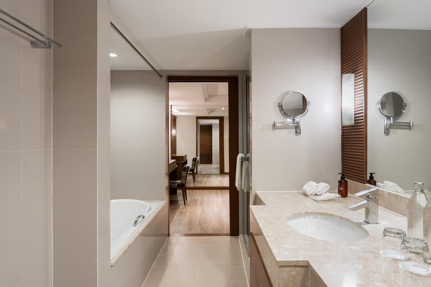1 Bedroom Suite with Exclusive Benefits,1664652055:JPEG