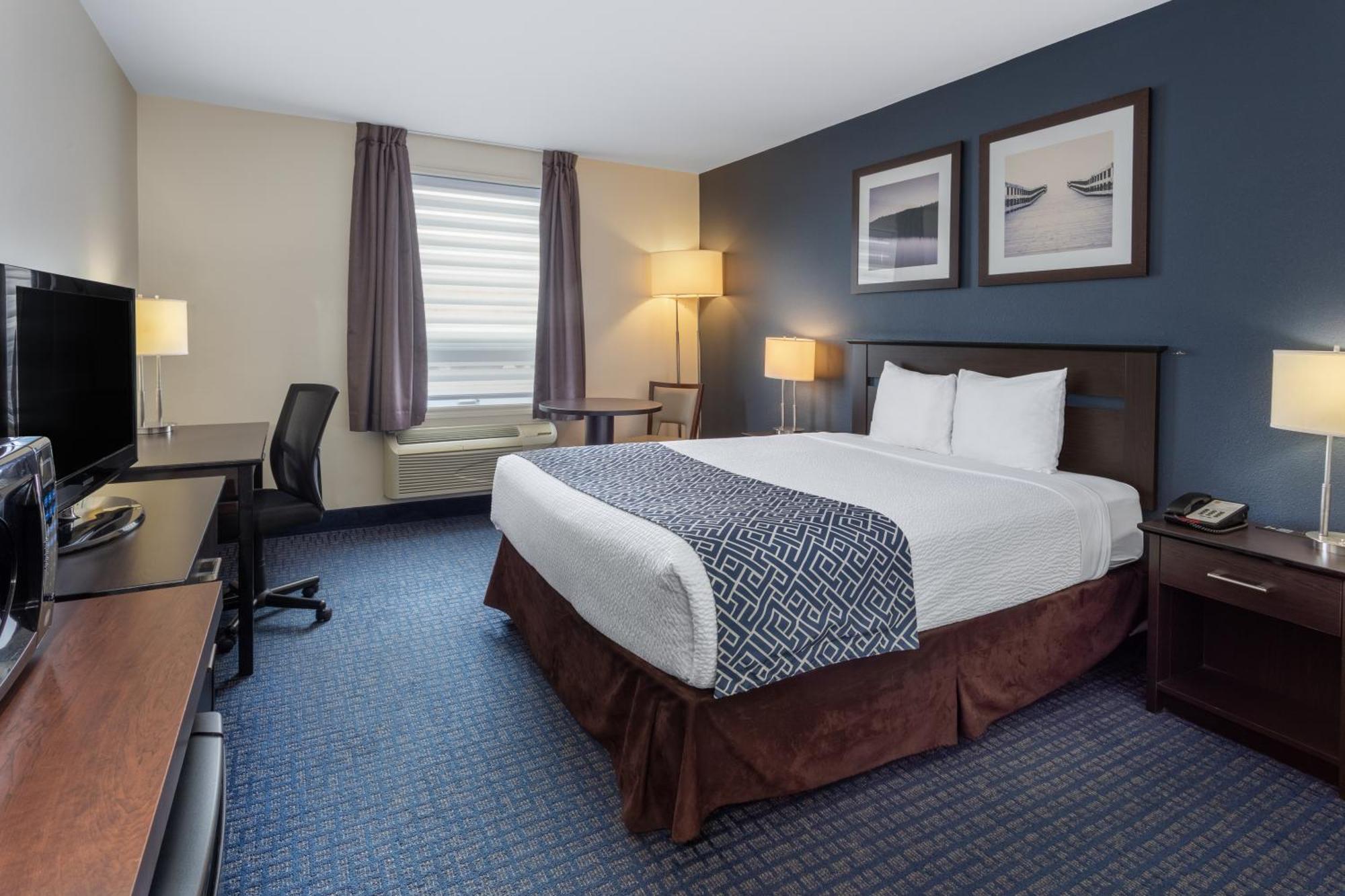 Queen Room - Disability Access - Non-Smoking