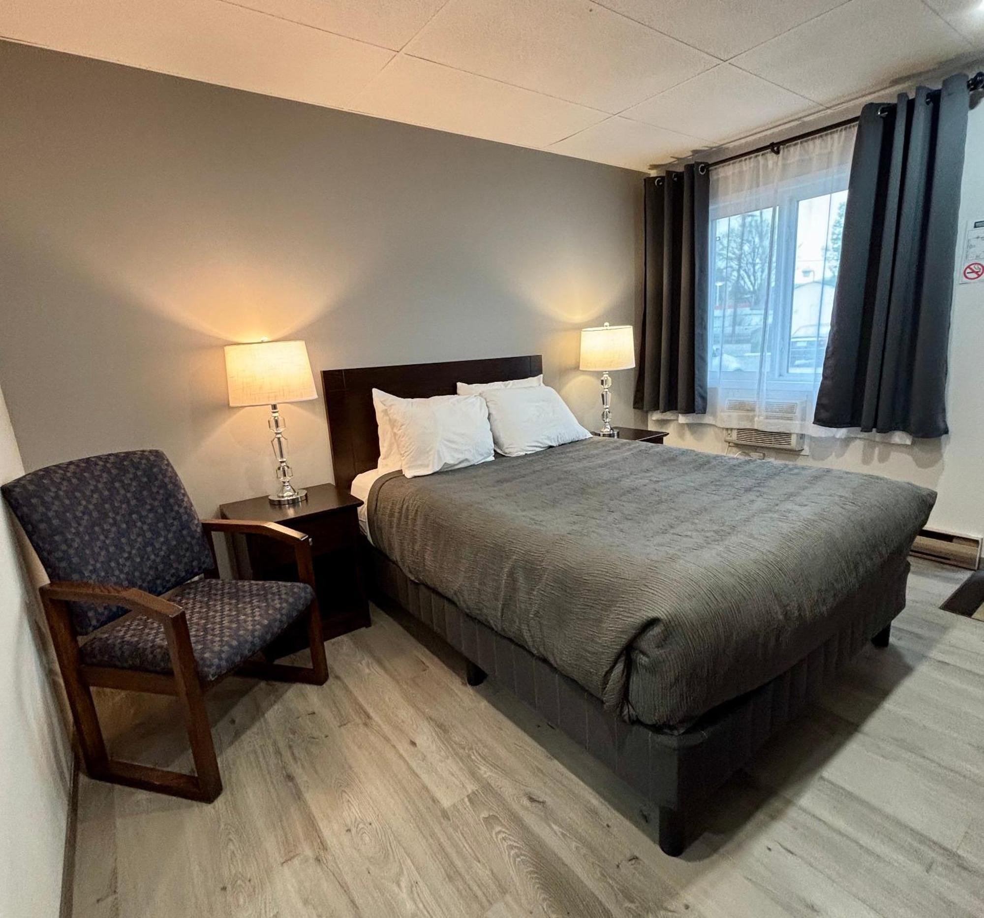 Superior Queen Room