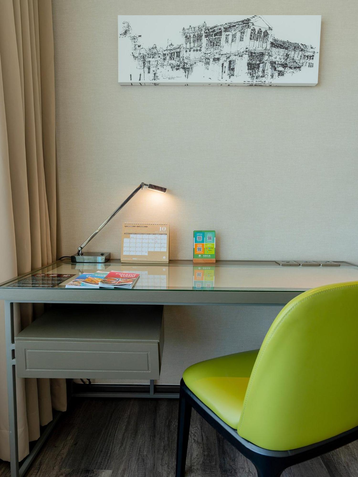 Premier Deluxe Room