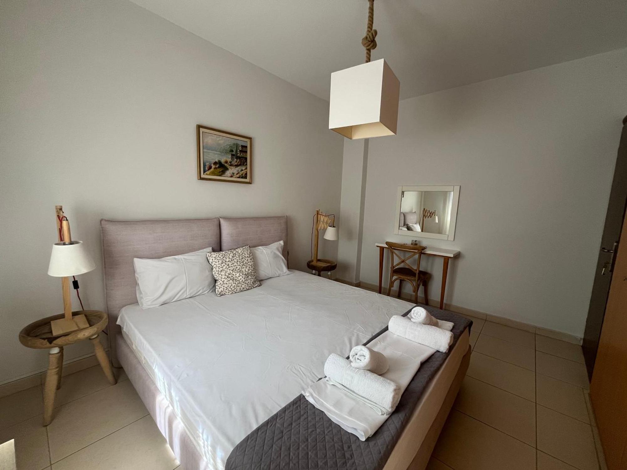 Double Room,1664681977:JPEG