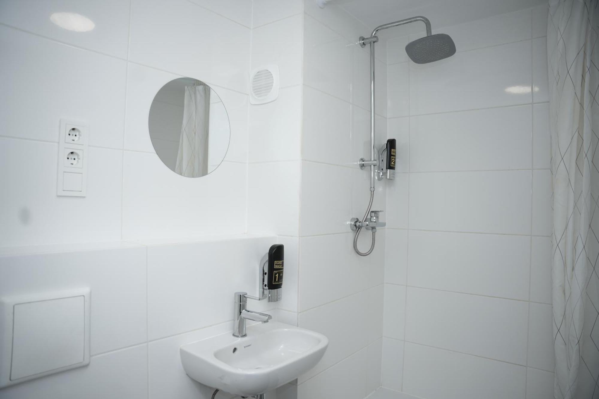 Eenpersoonskamer met Badkamer