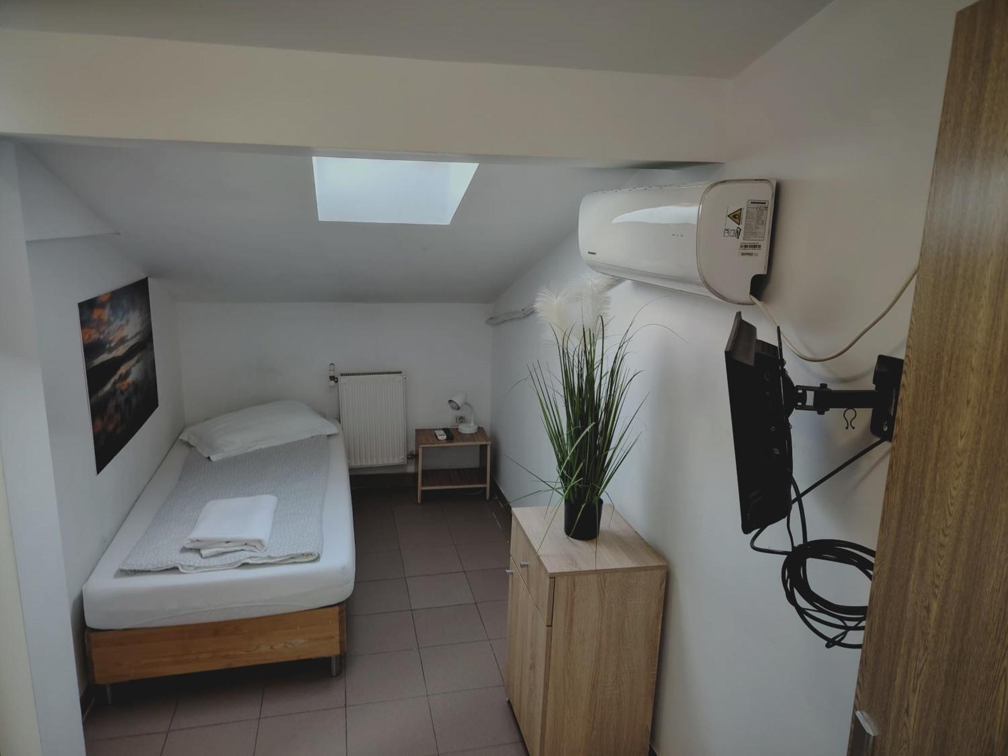 Habitación Individual Económica