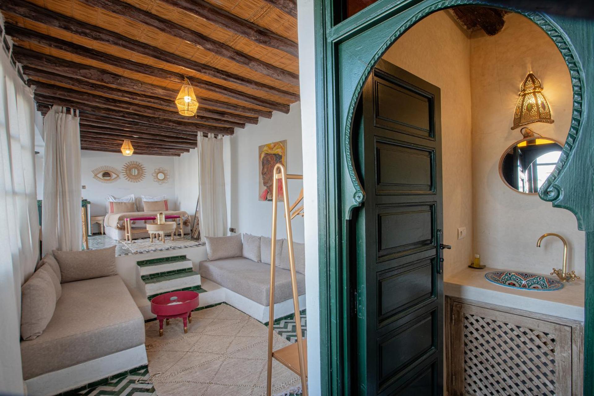 Deluxe Suite with Spa Bath,1664764398:JPEG