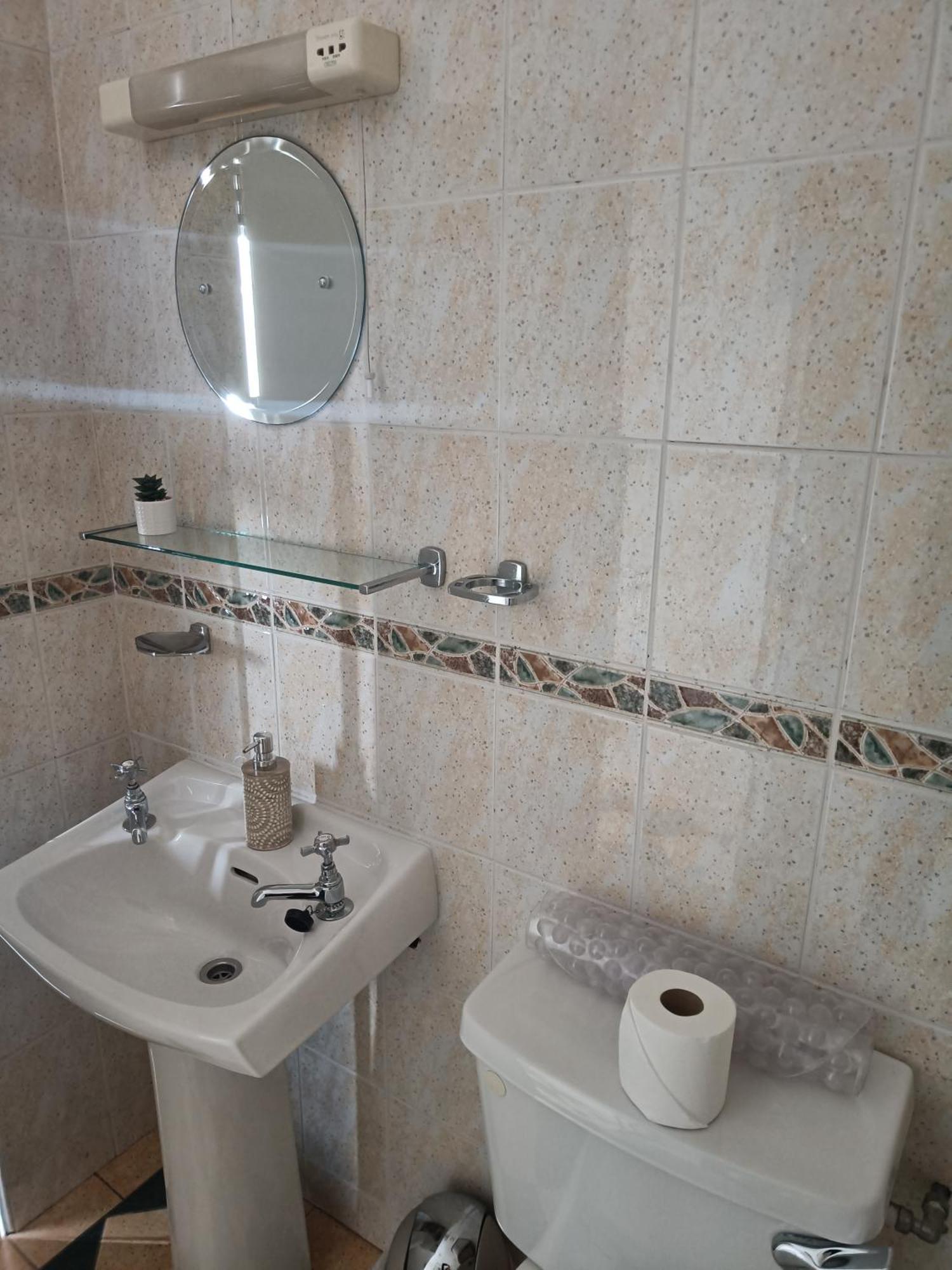 Twin Room with Bathroom