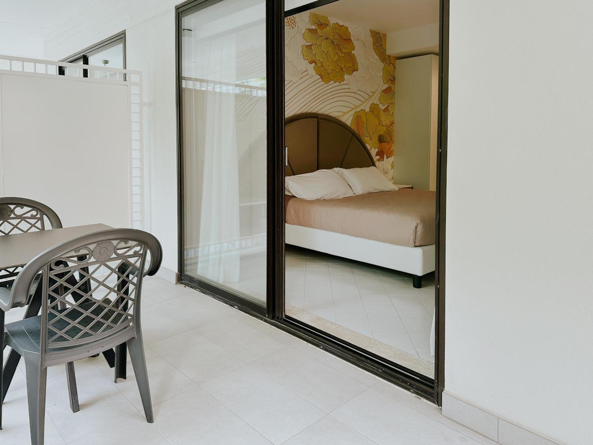 Double or Twin Room Balcony