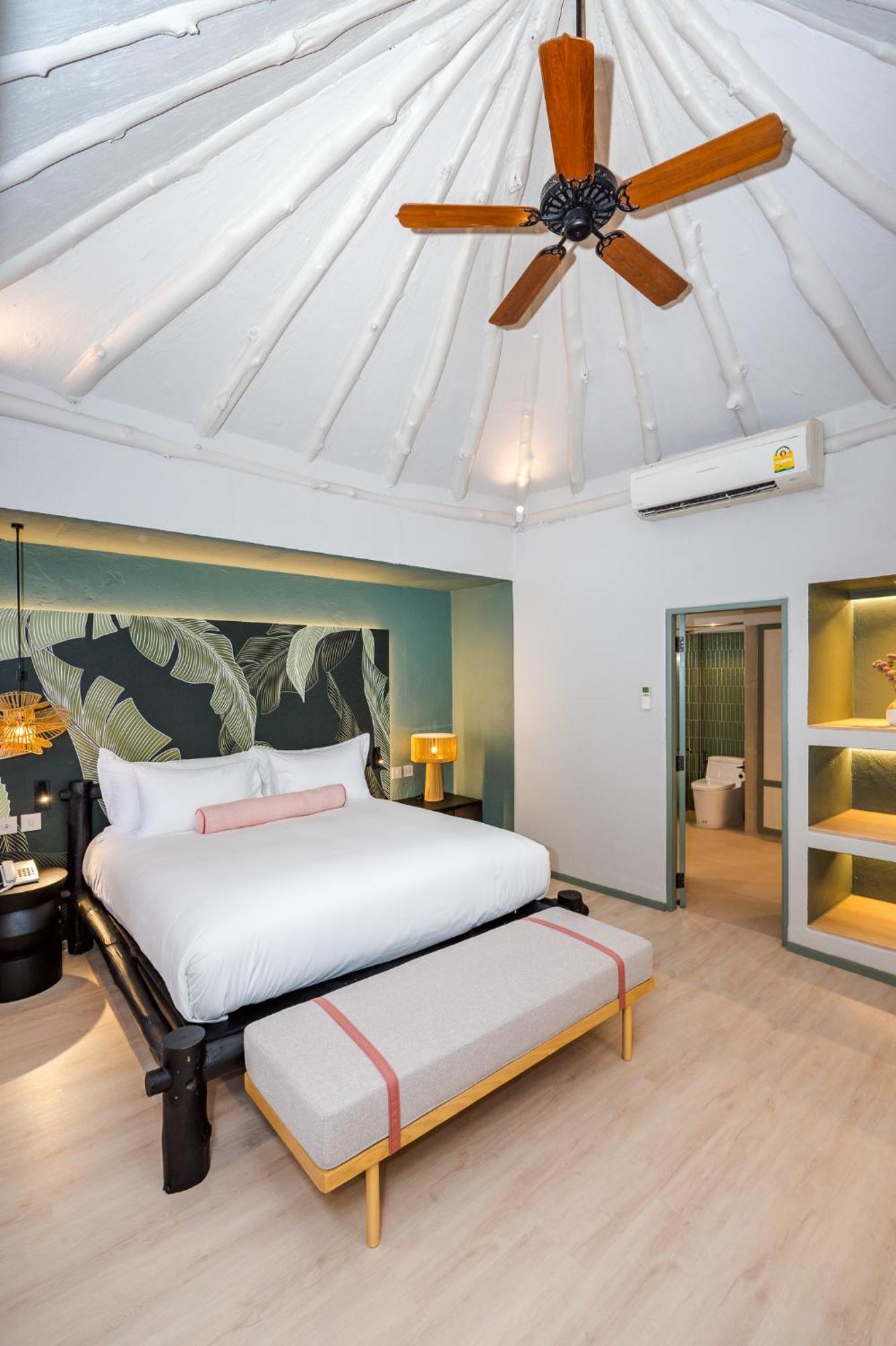 Double Room with Sea View,1665404099:JPEG