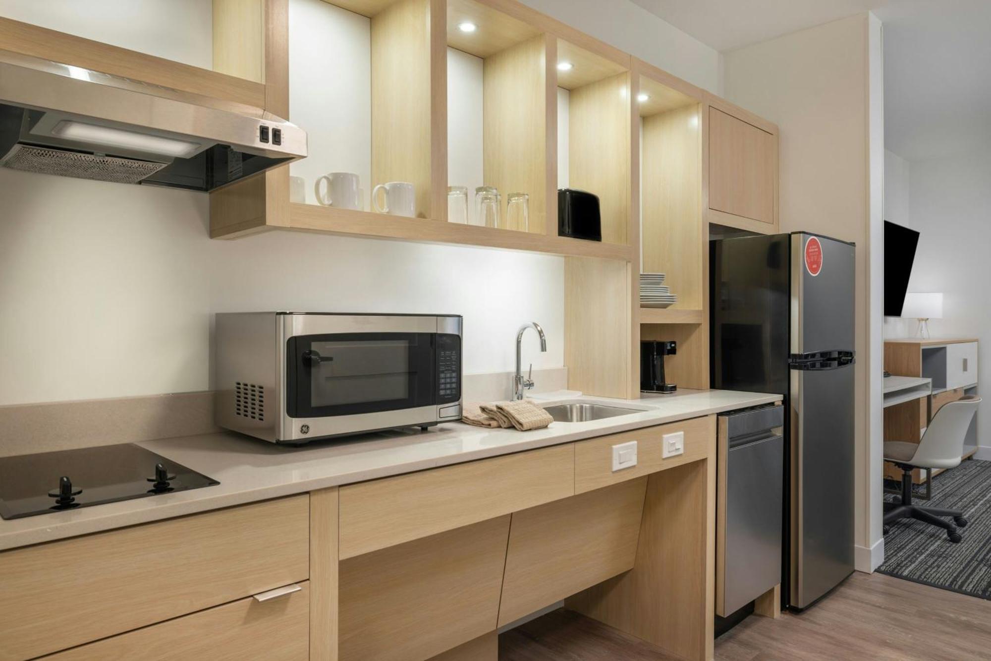 Queen Studio Suite