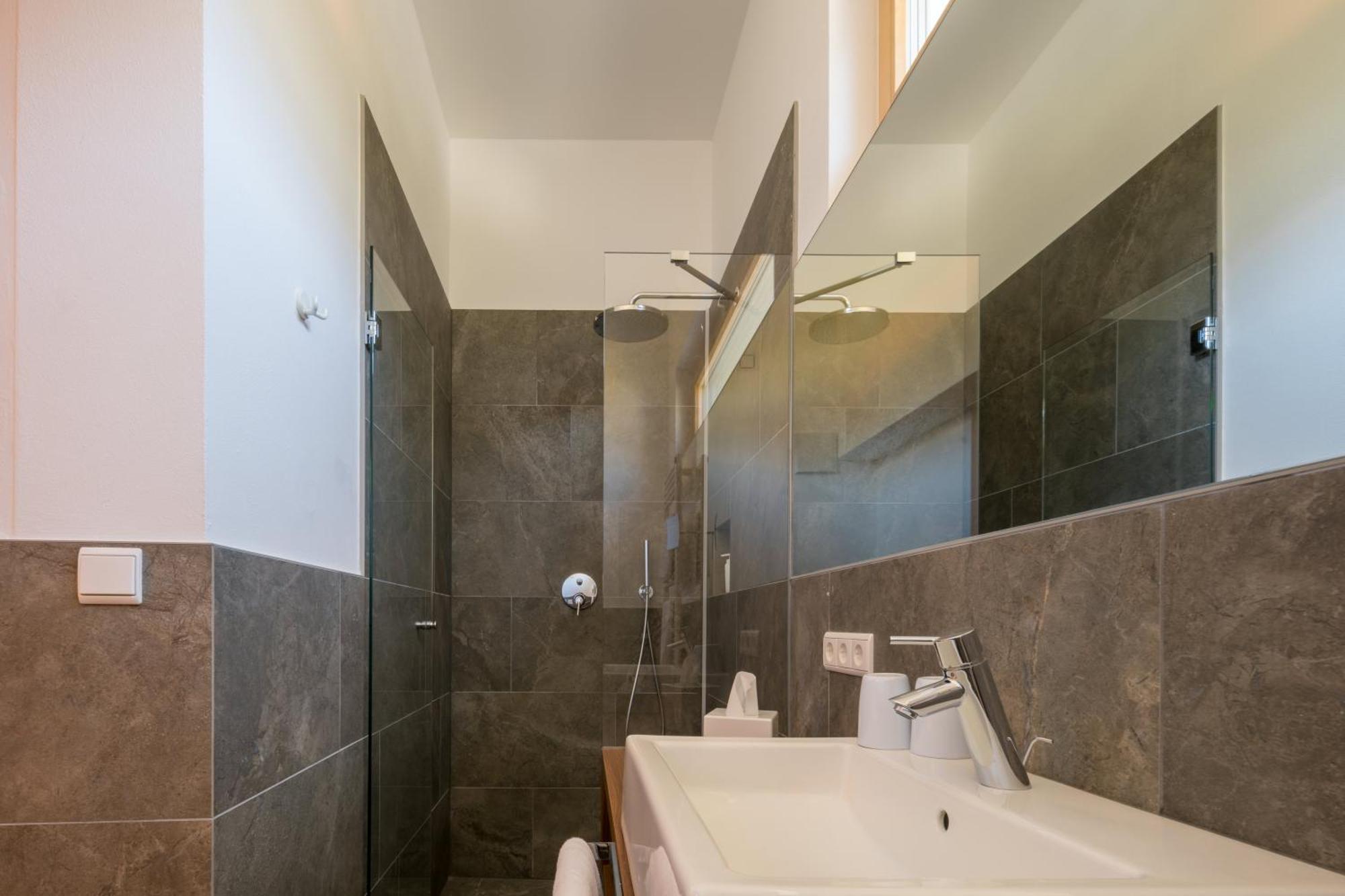 Apartment mit 1 Schlafzimmer und Terrasse
