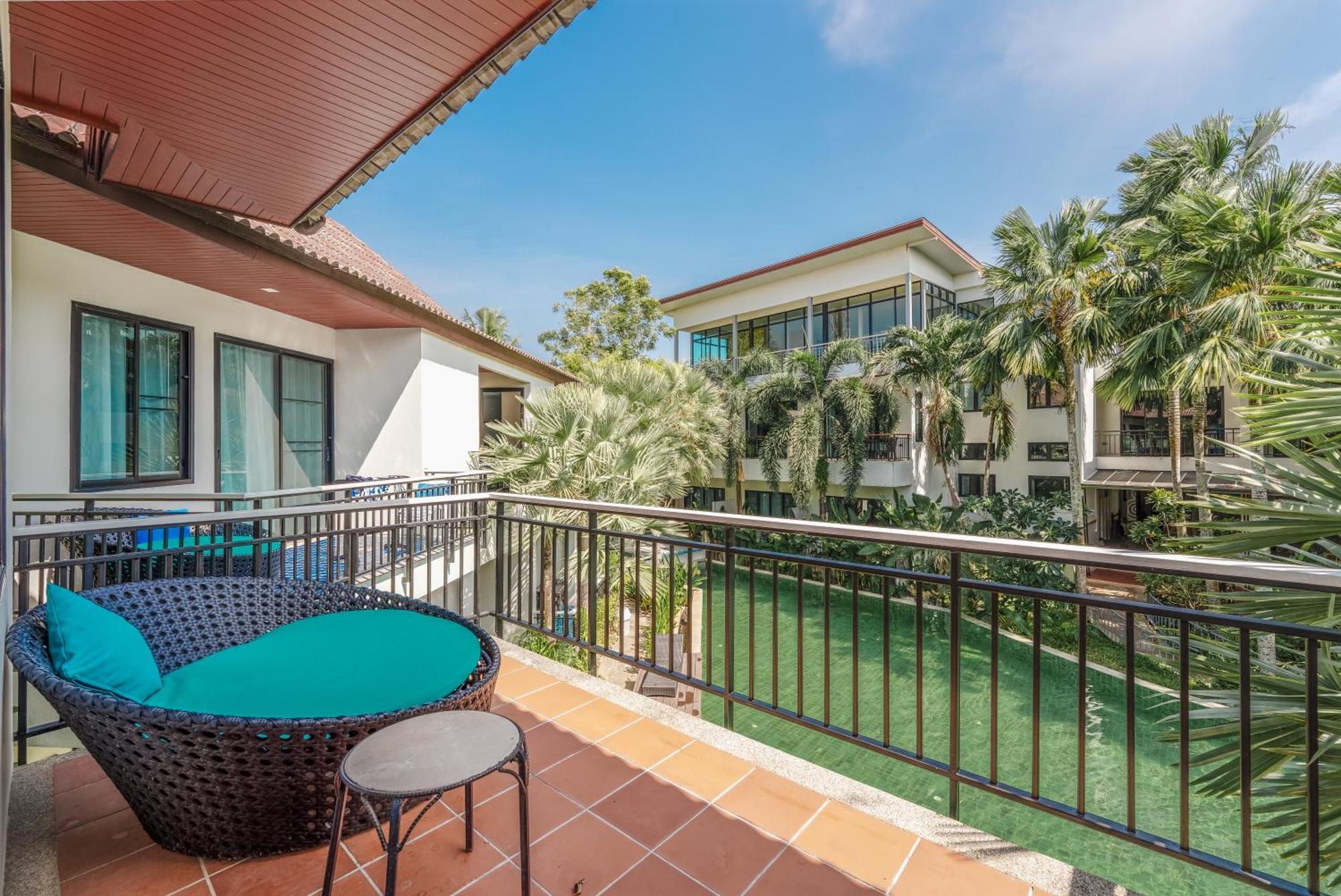 King Room with Pool View