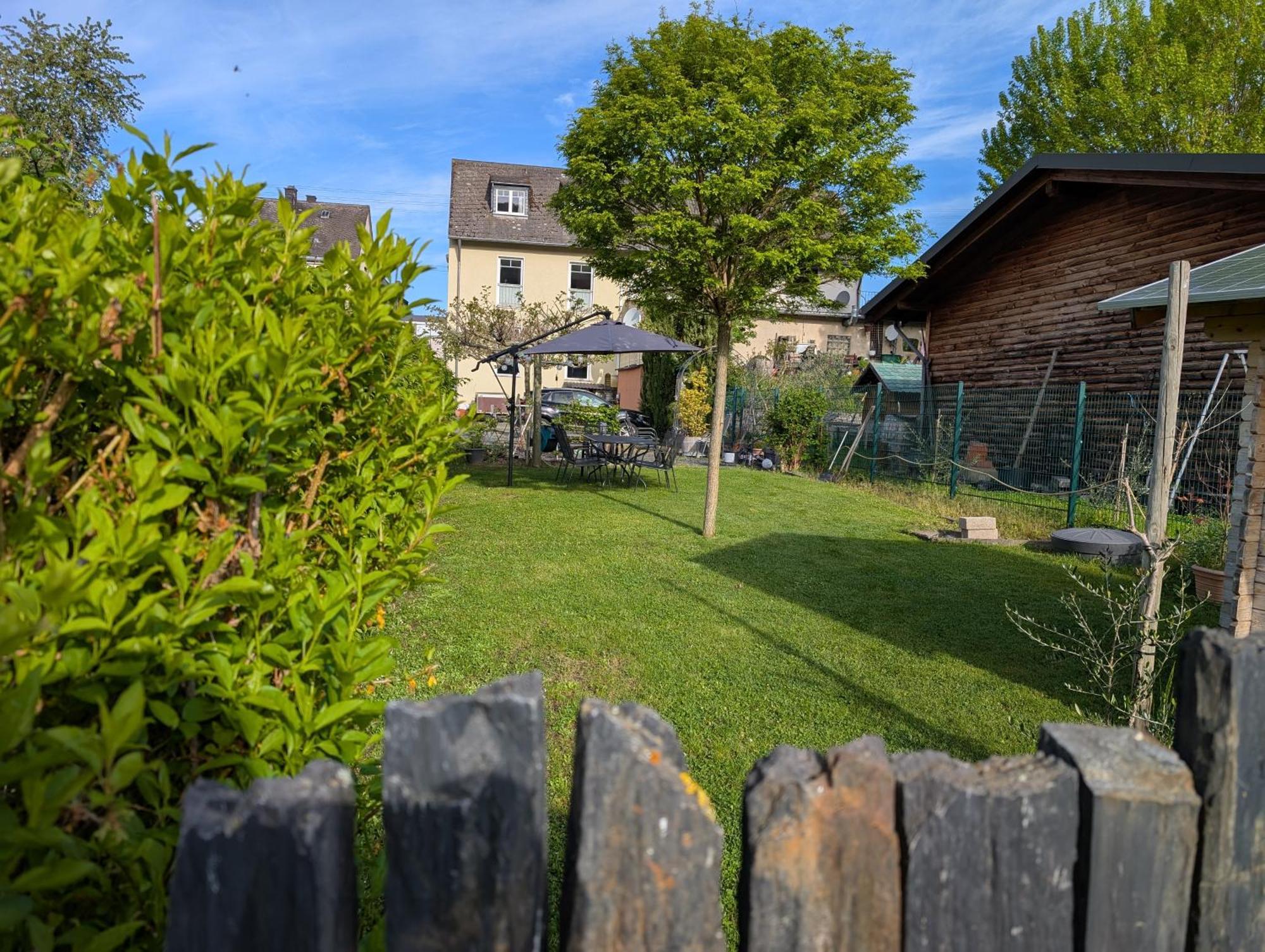 Apartment mit Balkon