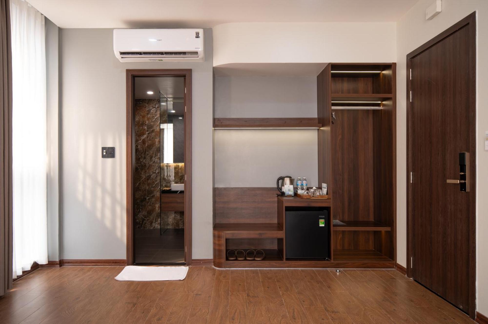 Suite with City View