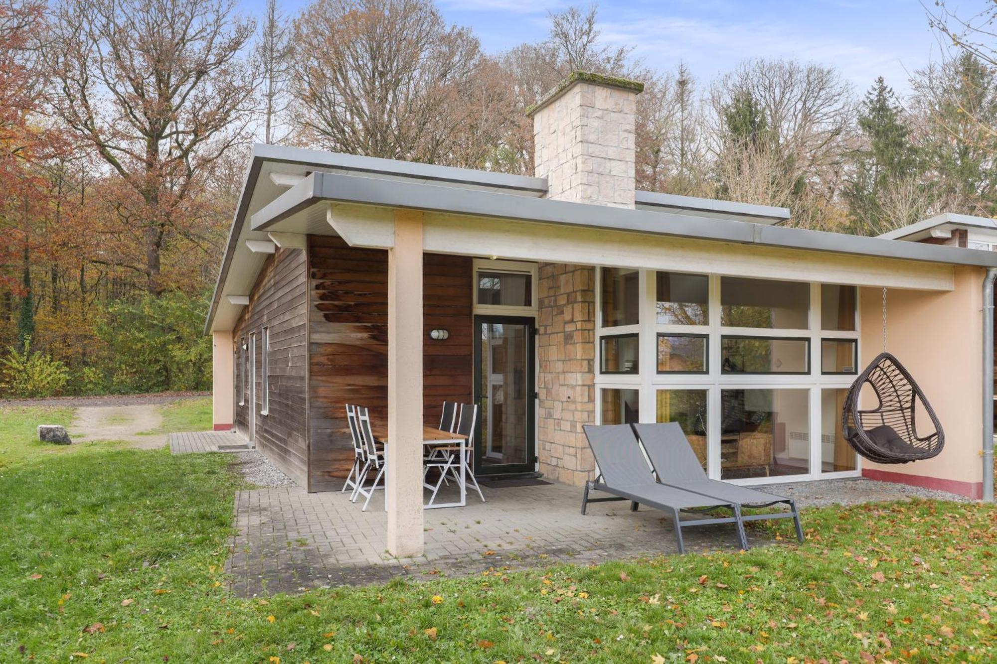 Luxury Two-Bedroom Bungalow (4 Adults)