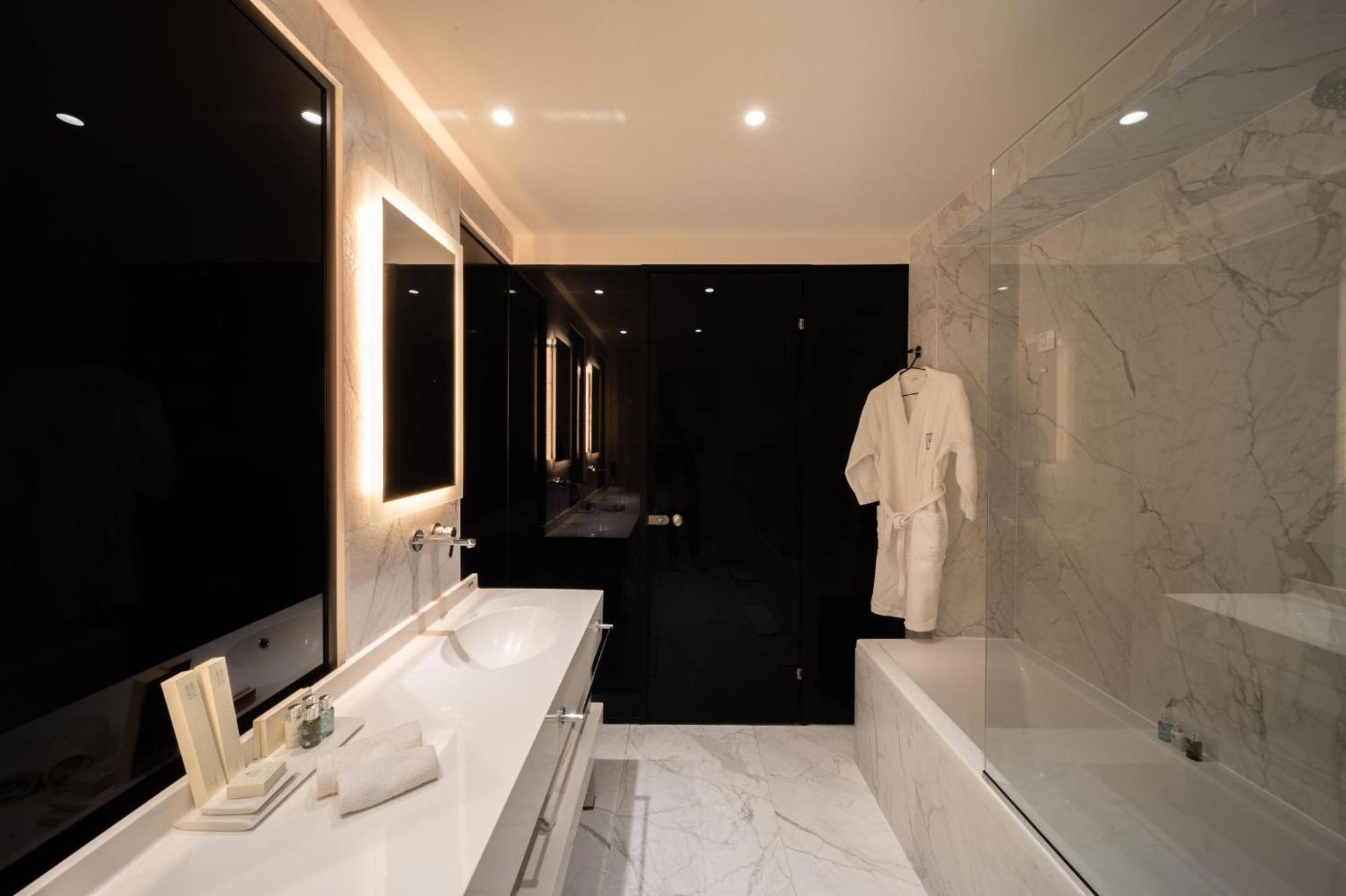 Signature Deluxe Suite with Private Pool,1665443549:JPEG