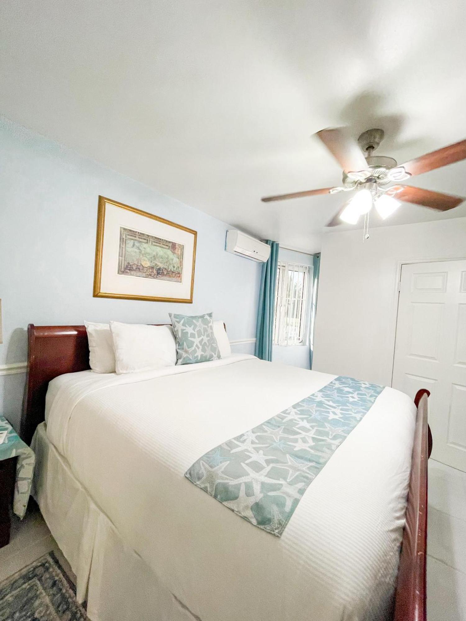 Queen Room,1665444118:JPEG