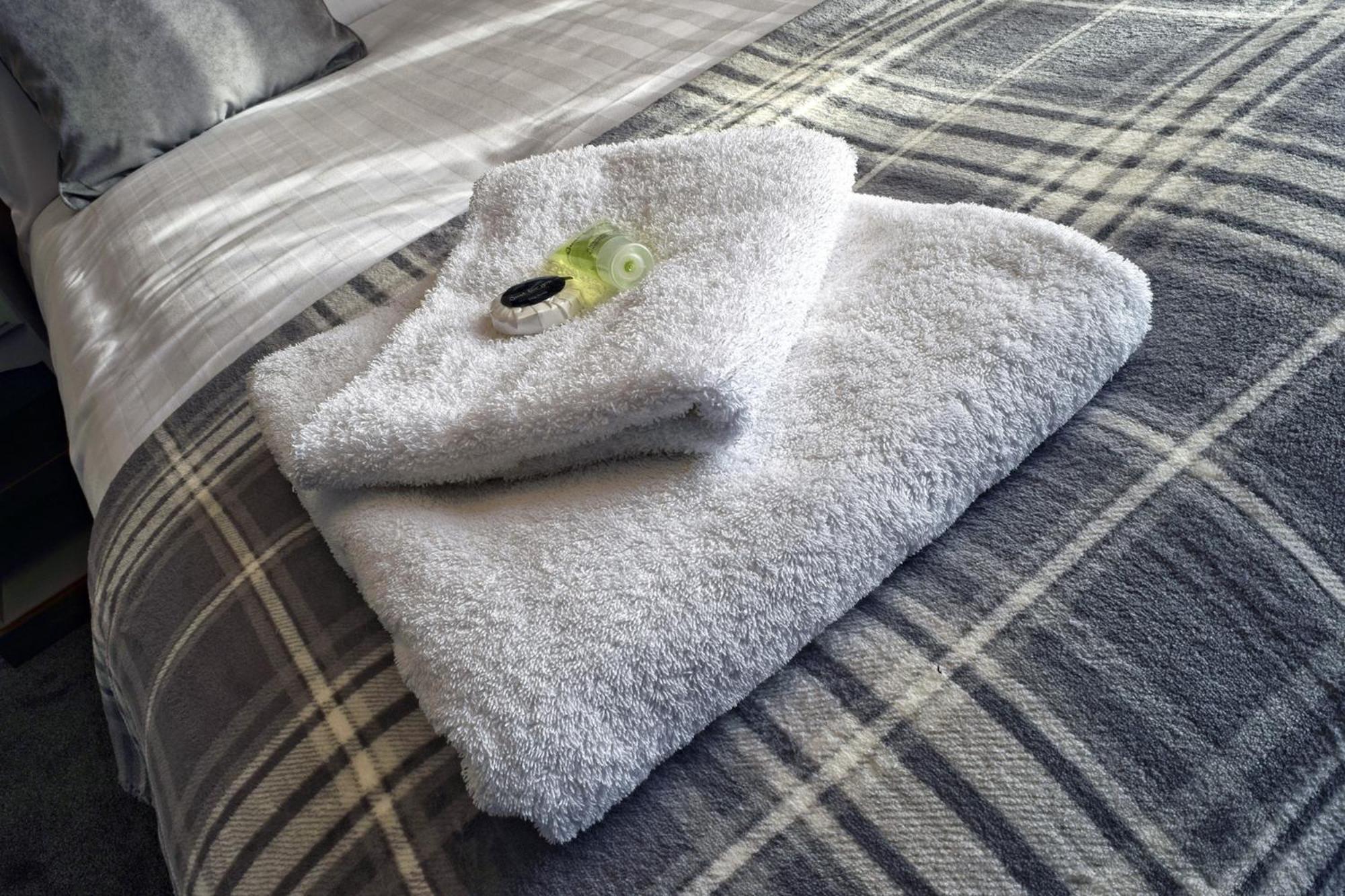 Deluxe Double Room with Shower