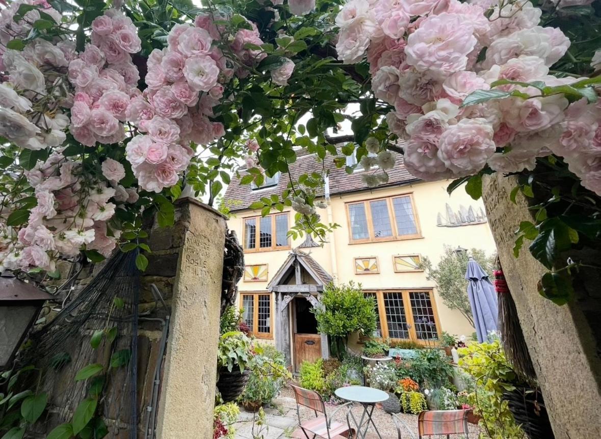 Apartment with Garden View