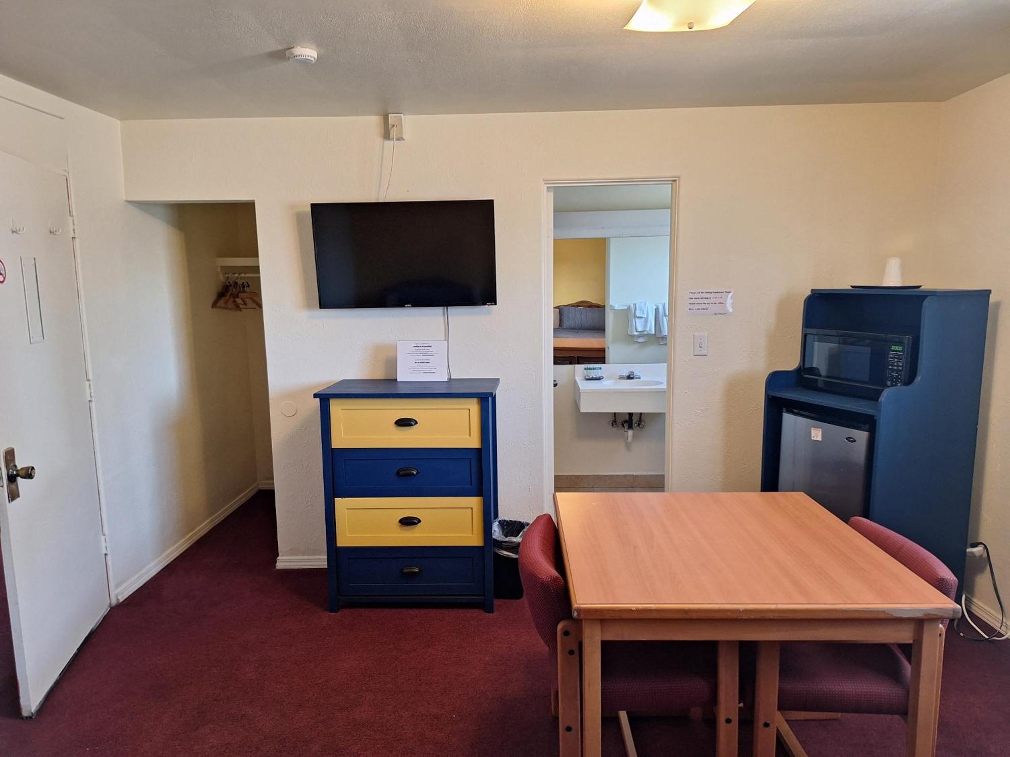 Double Room with Private Bathroom