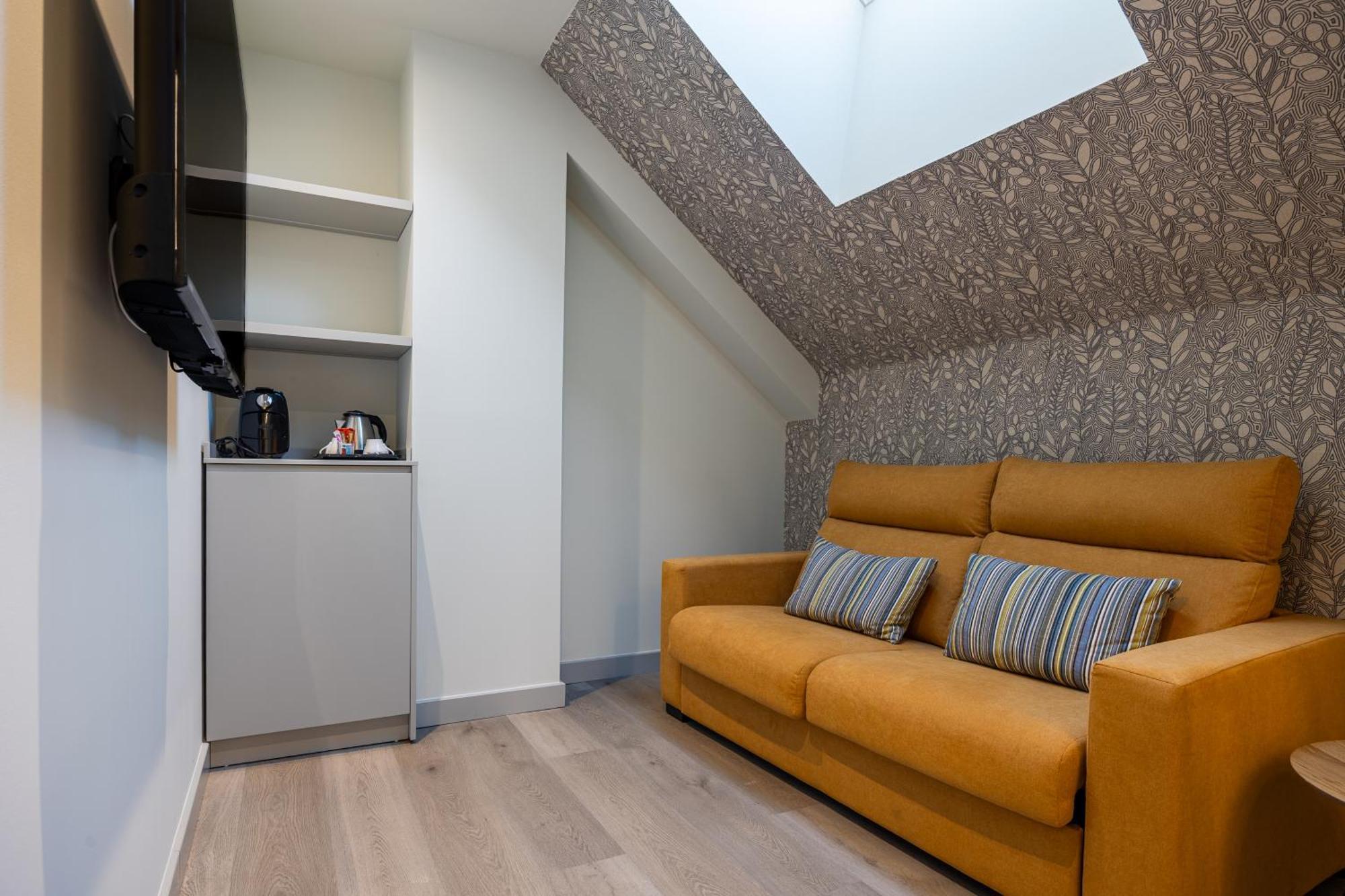 One-Bedroom Suite,1666025362:JPEG