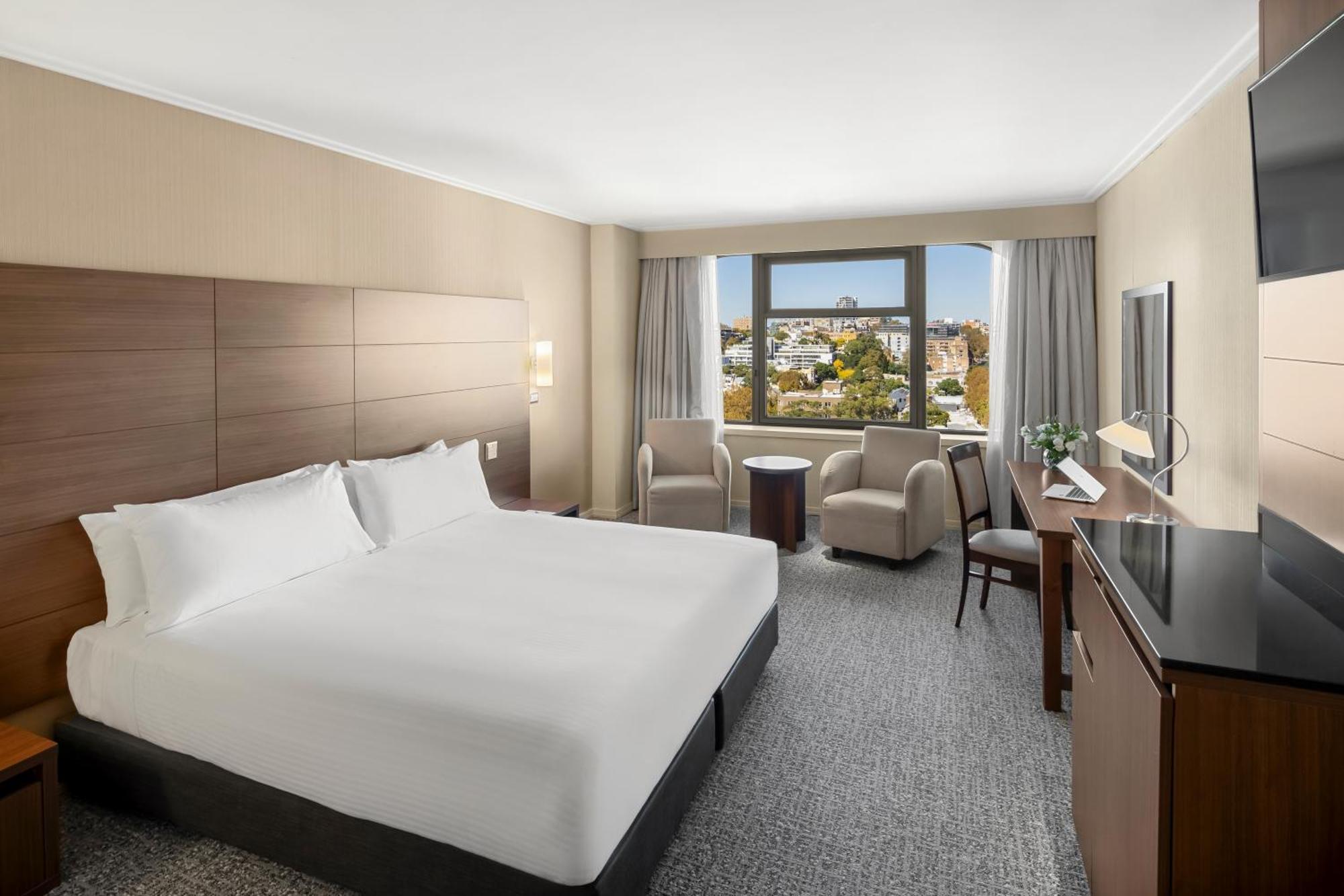 Deluxe King Room City Side,1666030107:JPEG