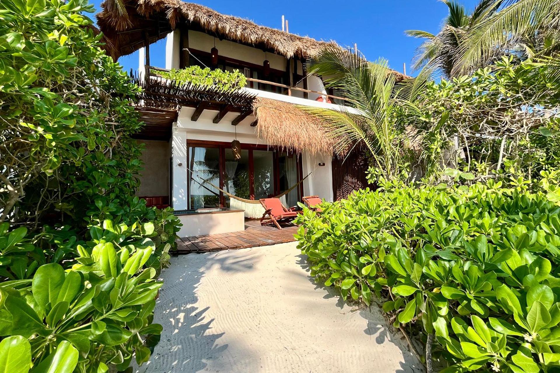 Beachfront Junior Suite