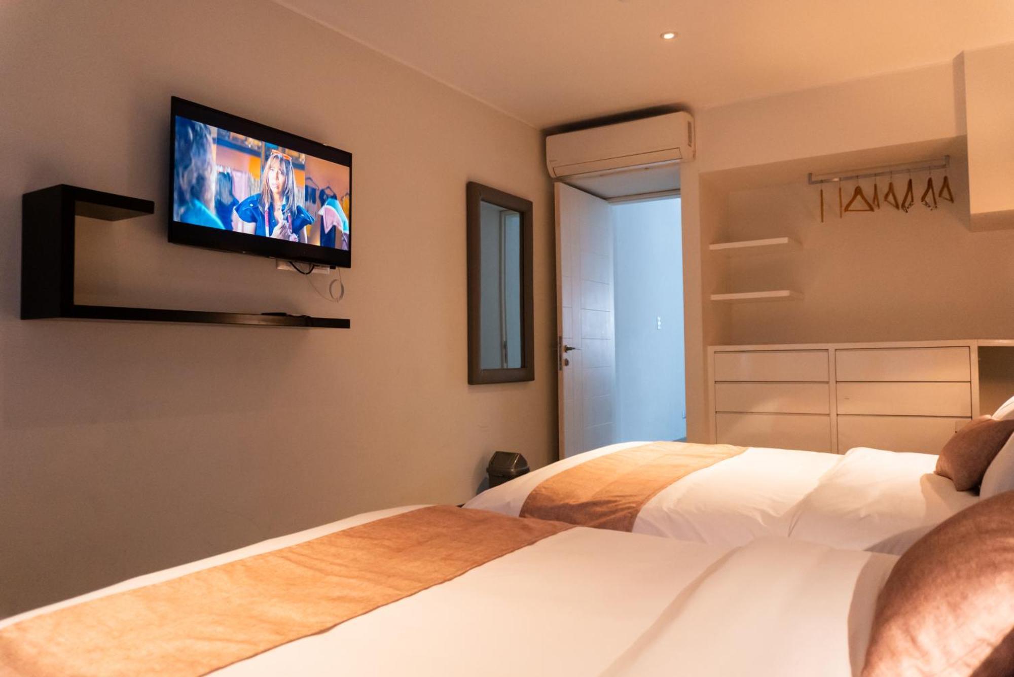 Standard Double Suite
