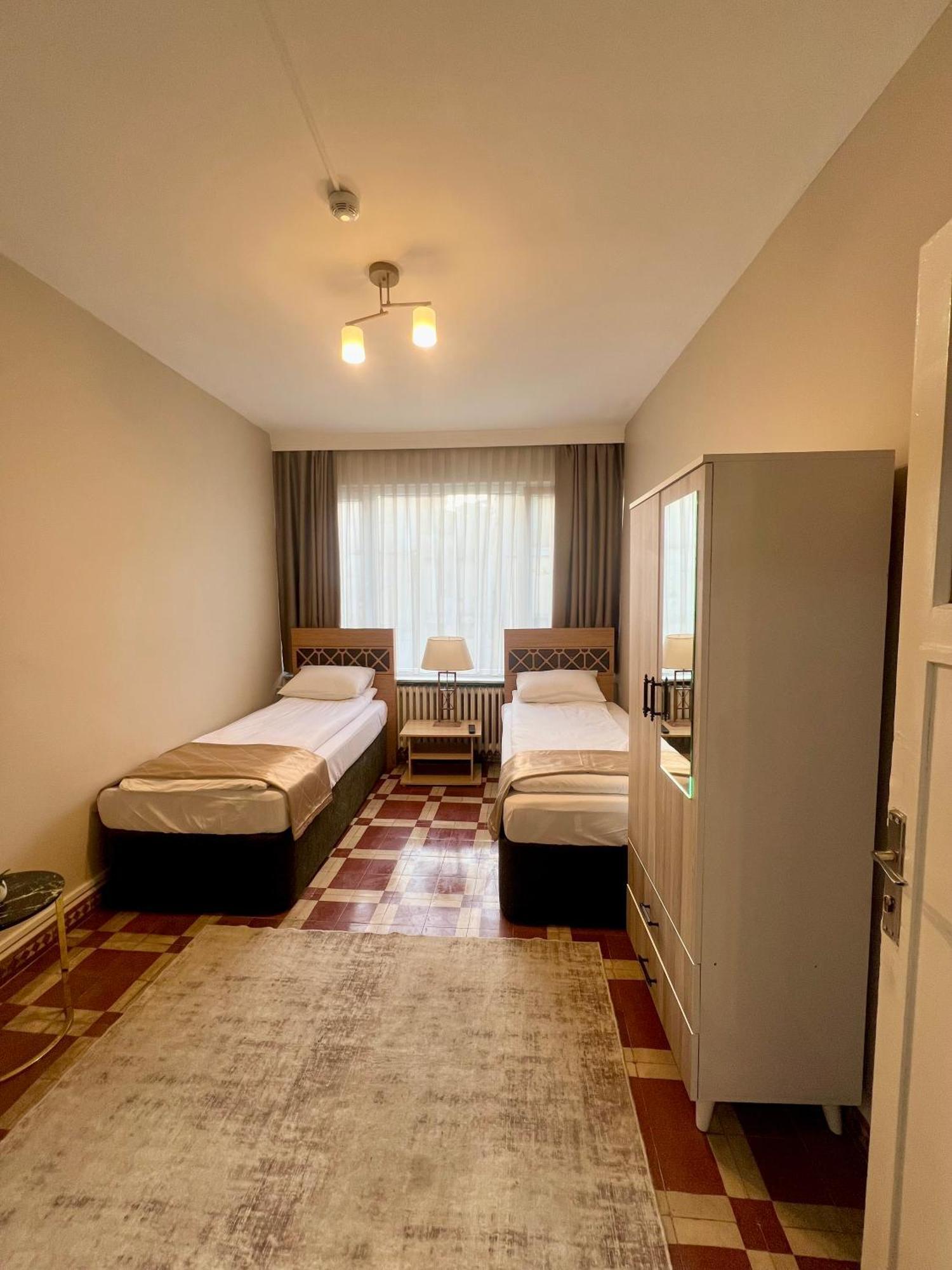 Double or Twin Room,1666290325:JPEG