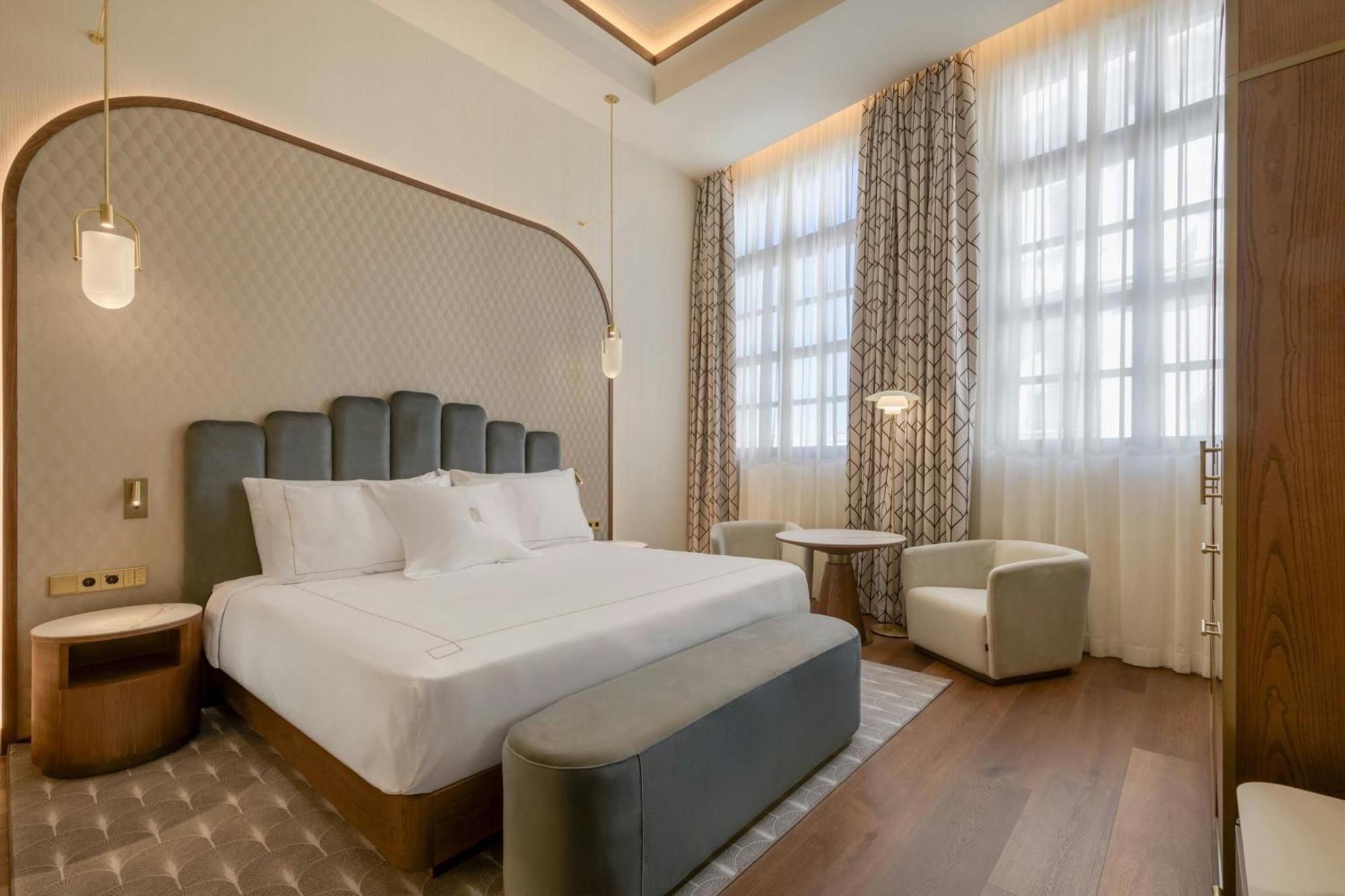 King Room with City View