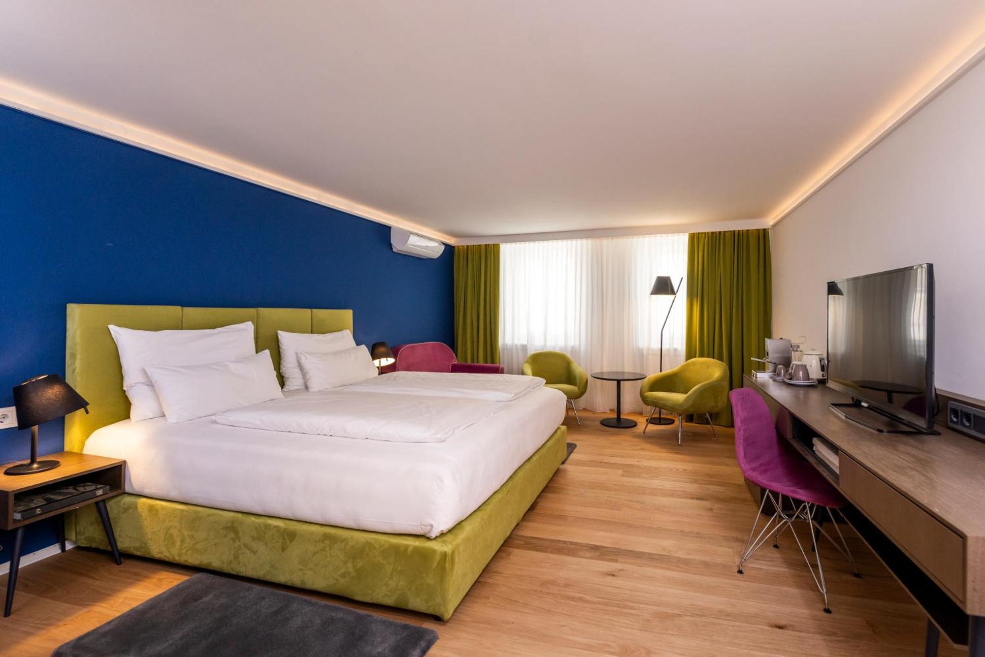 Last Minute Junior Suite