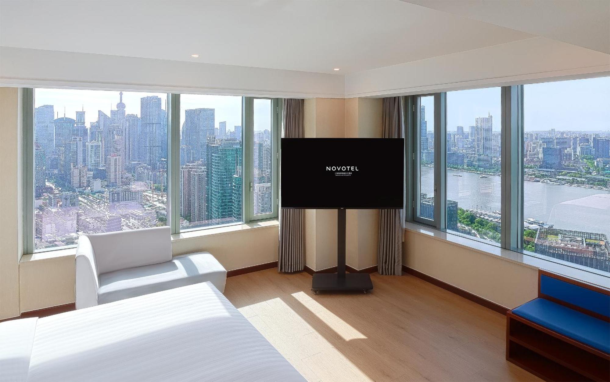 Superior King Room HuangPu River View High Floor,1771510492:JPEG