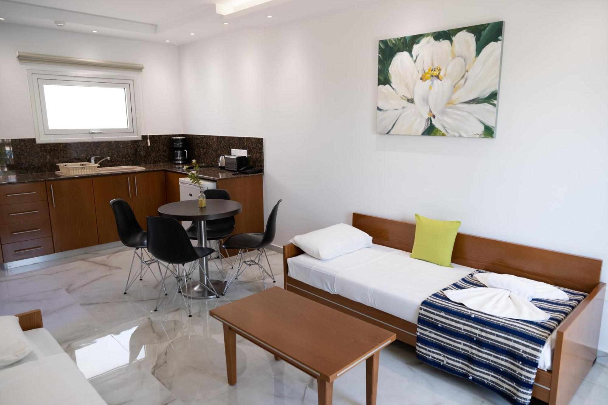 Deluxe Apartment