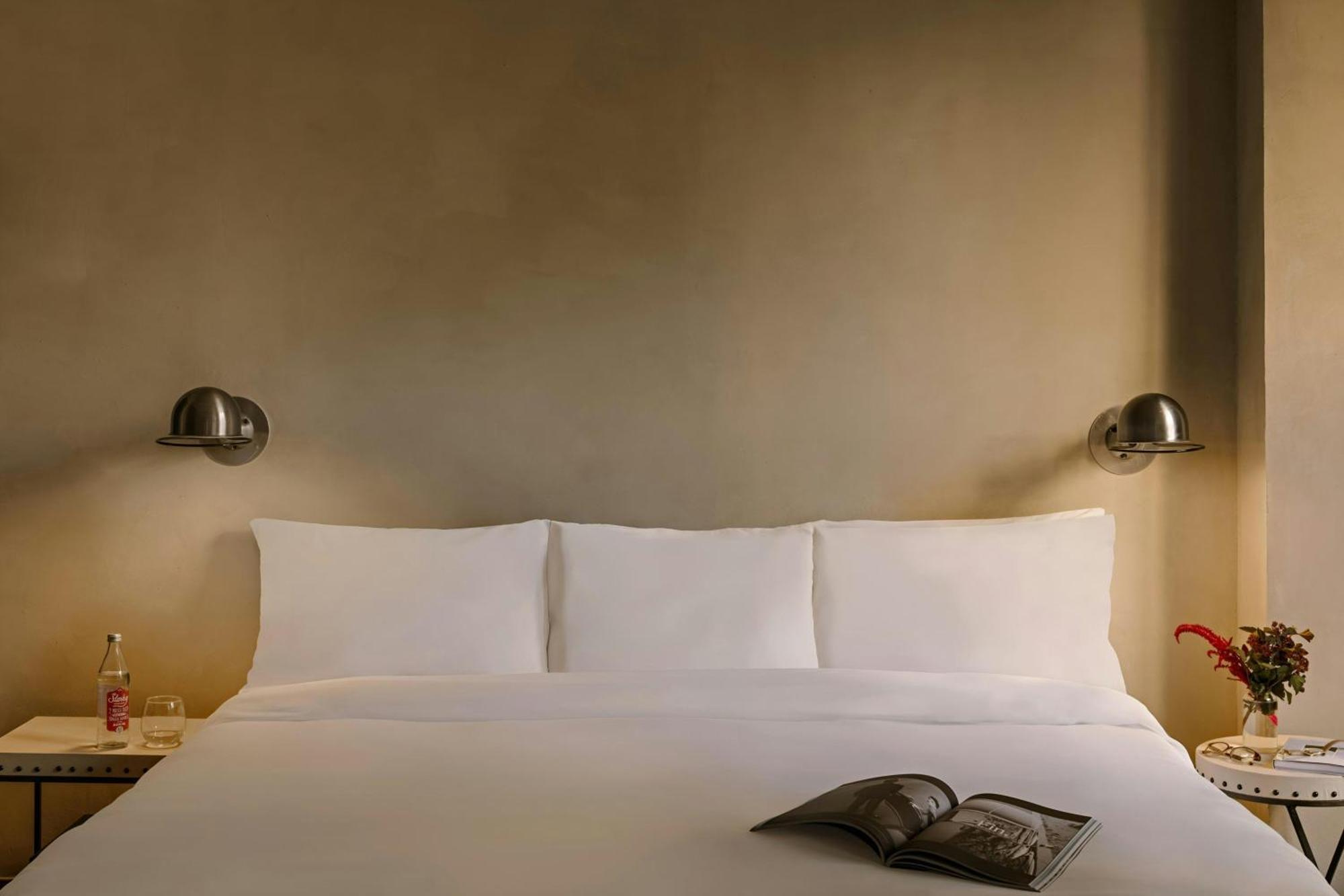 Suíte com Cama King-size, Sofá-cama e Terraço