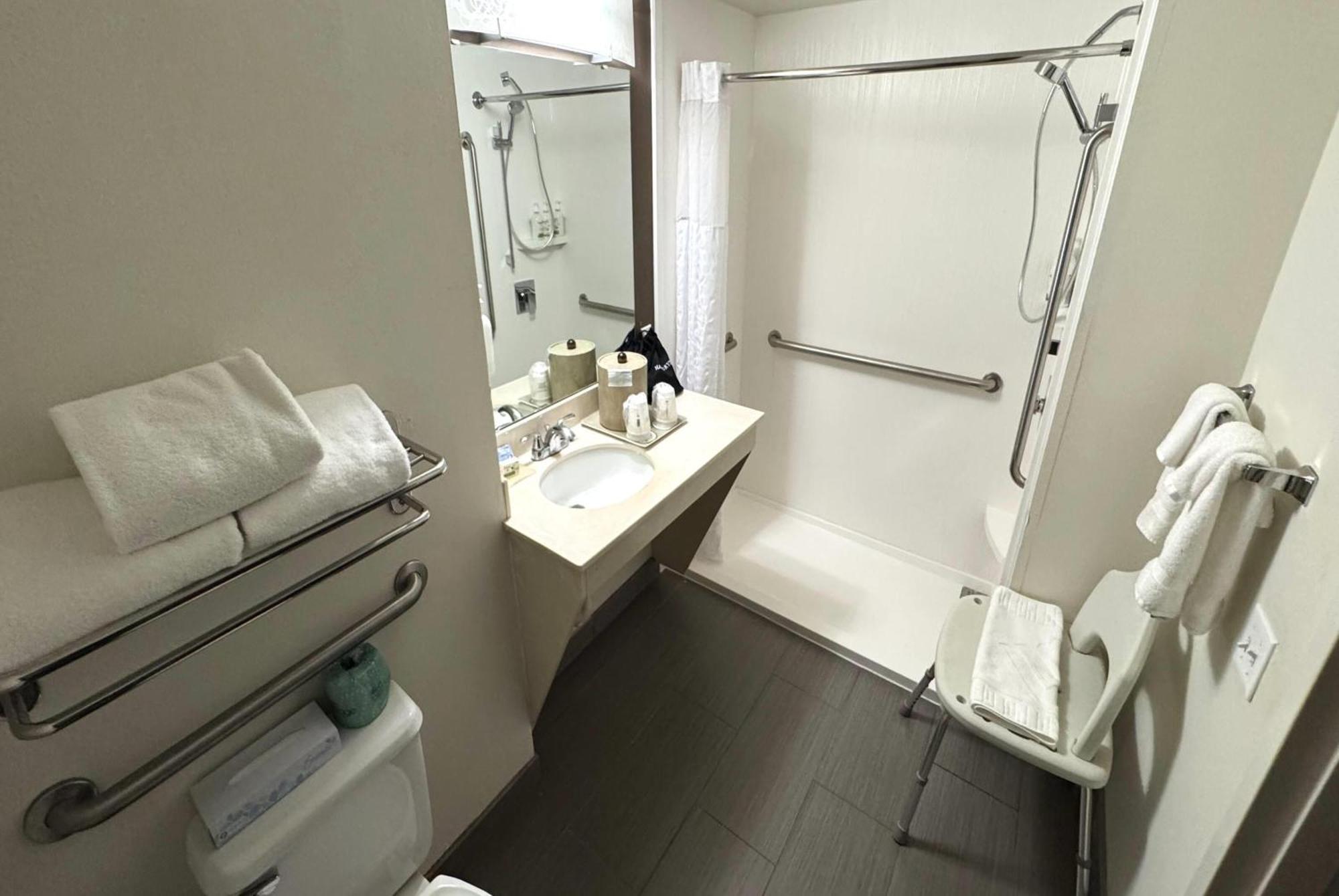 Queen Room with Two Queen Beds - Mobility Access/Non-Smoking
