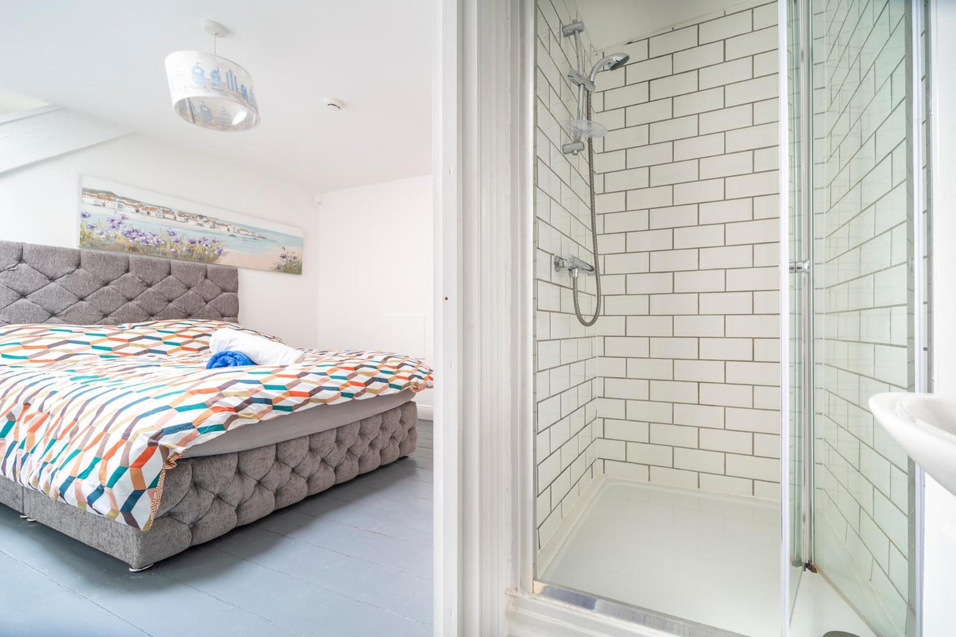 Double Room,1666745069:JPEG