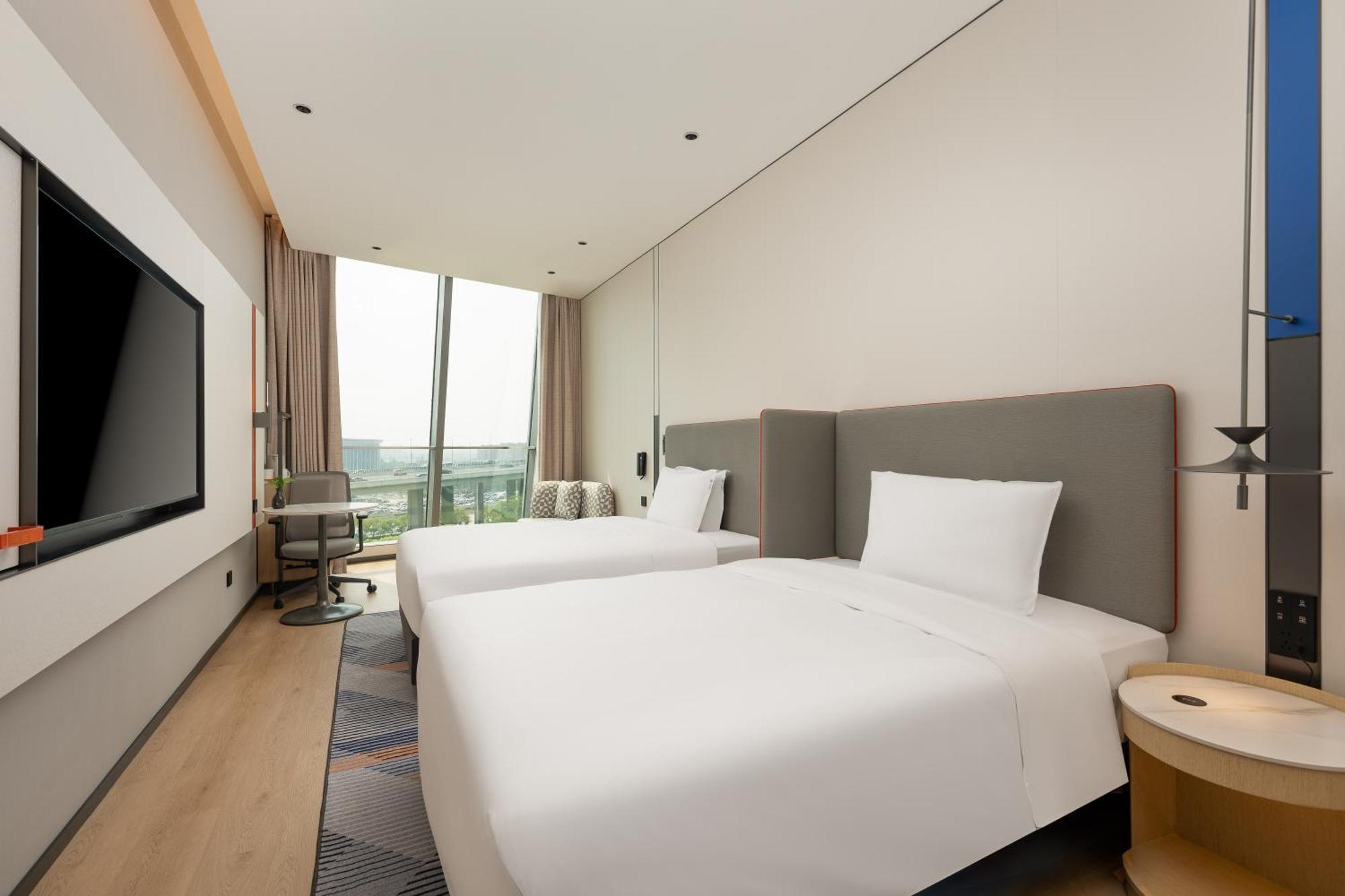 Standard Double Room with Two Double Beds - Extra Floor Space