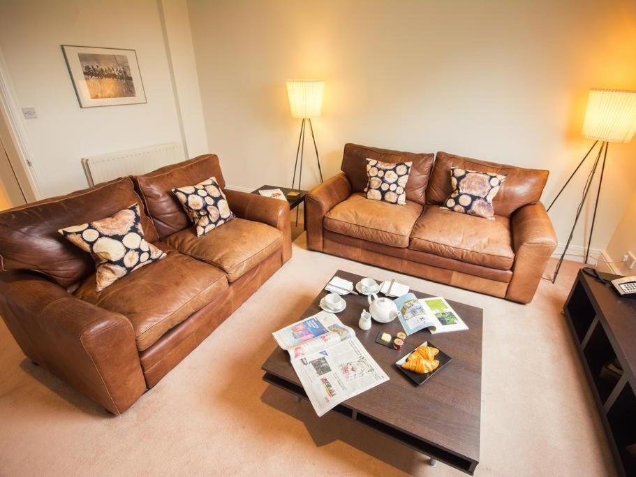 Two-Bedroom Deluxe Apartment with Garden View