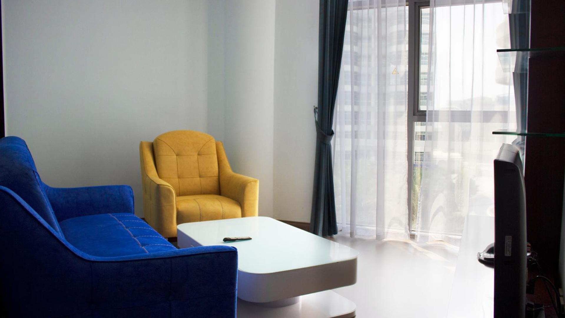 Deluxe Two-Bedroom Apartment City View