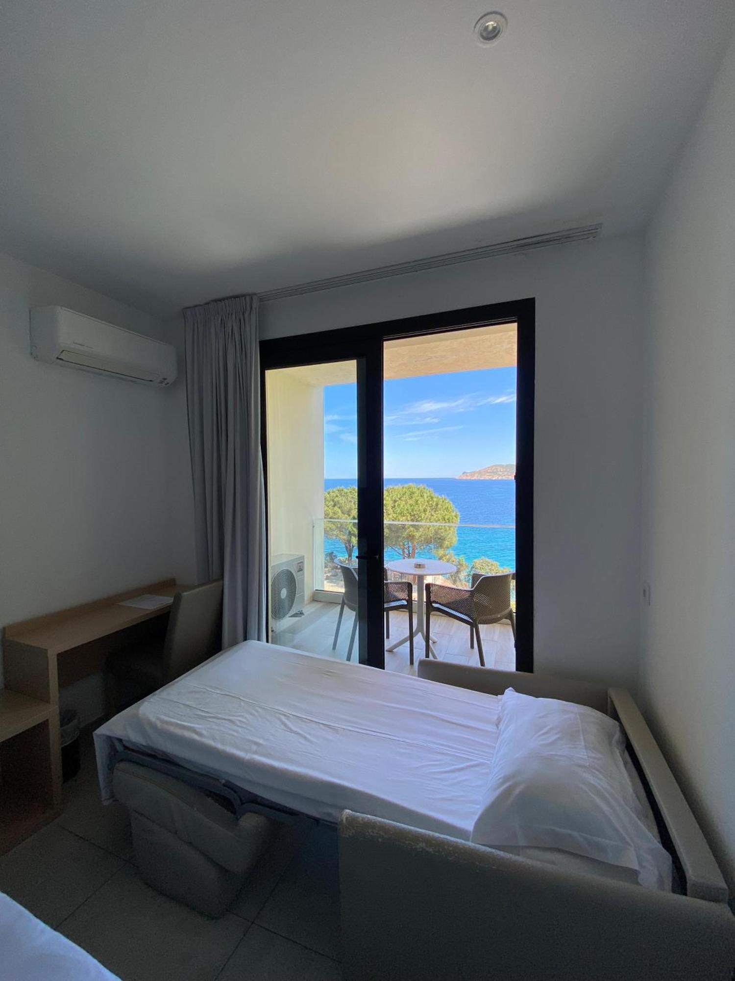 Chambre Triple Supérieure - Vue sur Mer