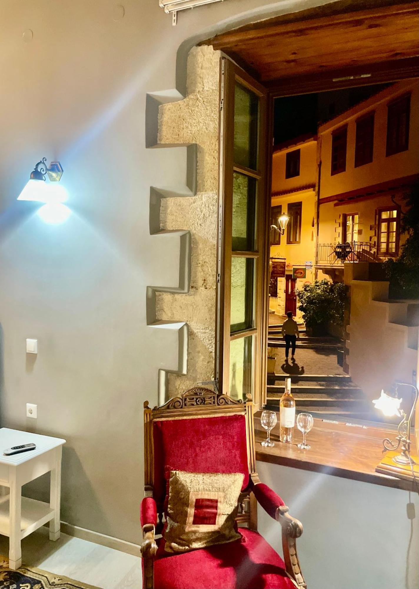 Deluxe Suite Old Town View