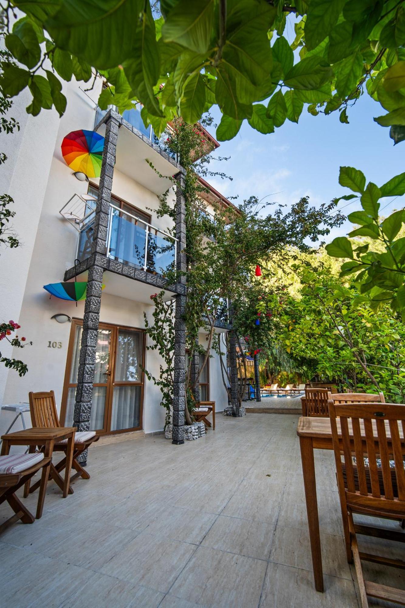 Deluxe Çift Kişilik Oda (2 Yetişkin + 1 Çocuk)