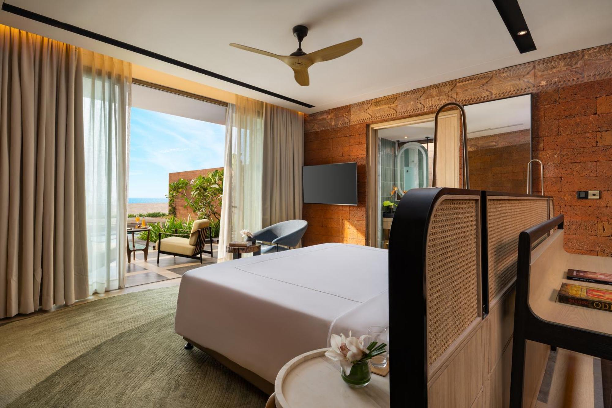 Presidential Suite Sea View King Bed